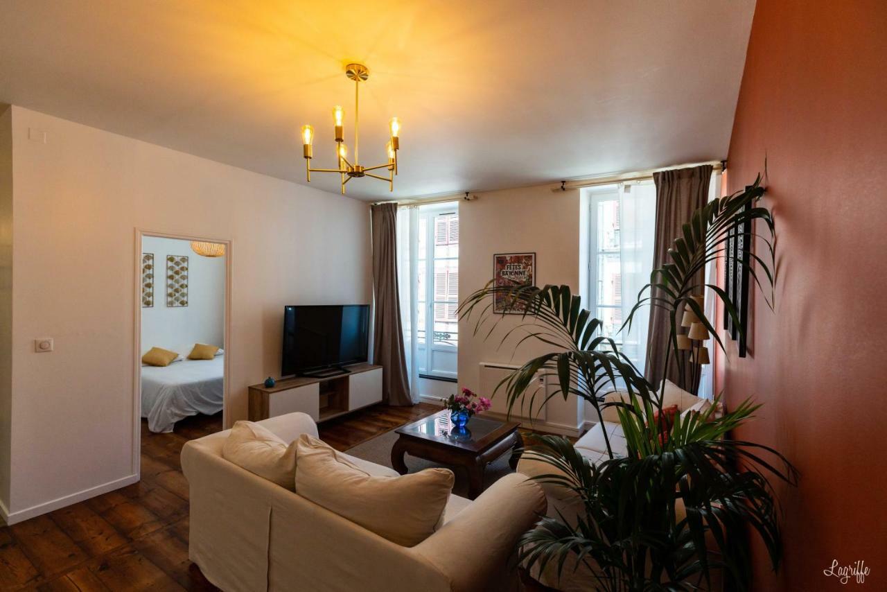 Magnifique Appartement Hypercentre Toutes Commodites Bayonne Exterior foto